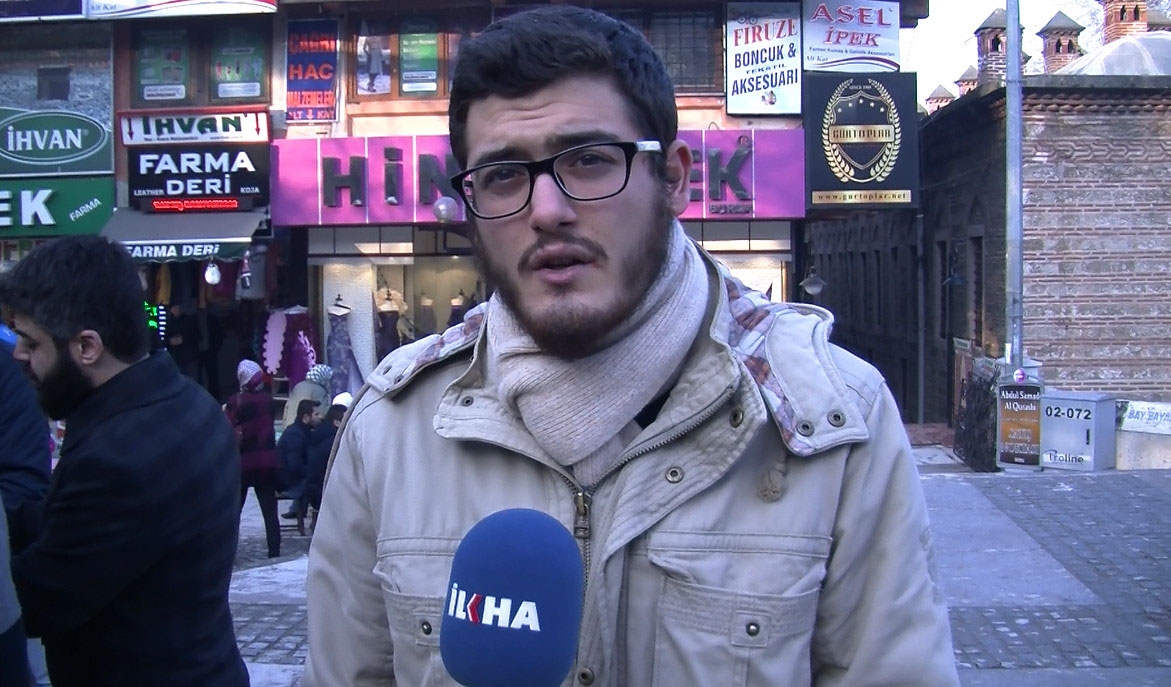 Bursalı gençler,“Karikatürün yeniden yayınlaması yaraya tuz basmıştır” Bursalı gençler,“Karikatürün yeniden yayınlaması yaraya tuz basmıştır”